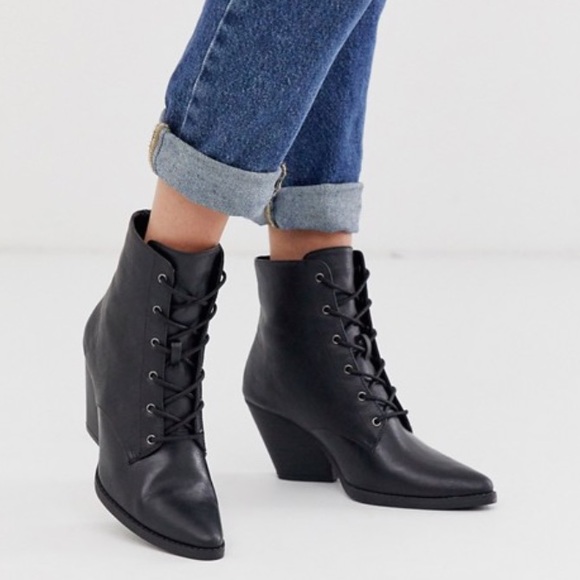 Qupid Shoes - EUC✨ASOS Lace Up Ankle Boots in Black Faux Leather